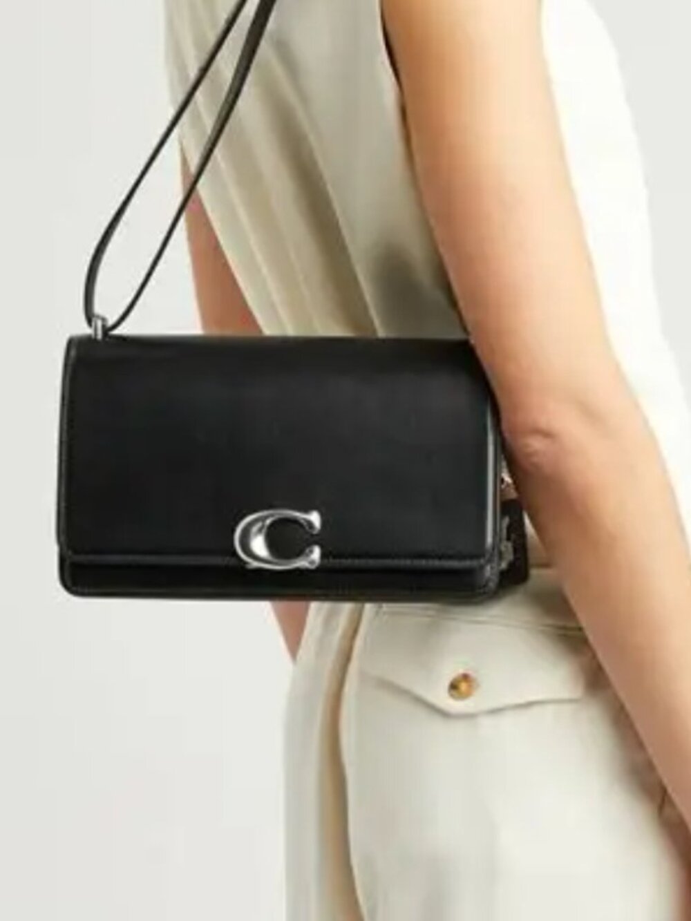 NWT 💯  authentic Coach black Bandit Shoulder Bag regular size, full grain leath